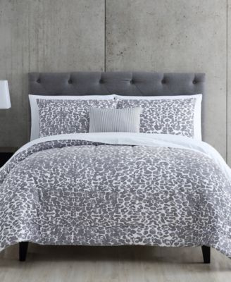 Hallmart Collectibles - Maxson 12-Pc. Reversible Full Comforter Set