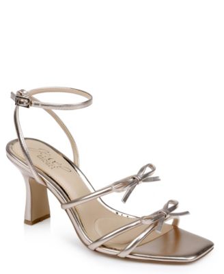 Jewel Badgley Mischka