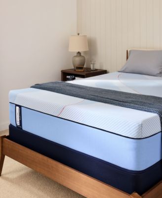 Sealy - Posturepedic Hybrid Haslett 13" Soft Tight Top Mattress Set - King