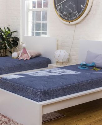 Corsicana - LUUF 9" Medium Mattress - Queen