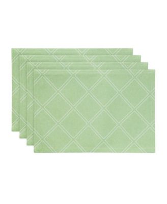 IZOD - Harbor Trellis Water-Resistant Indoor and Outdoor Tablecloth, 70" Round
