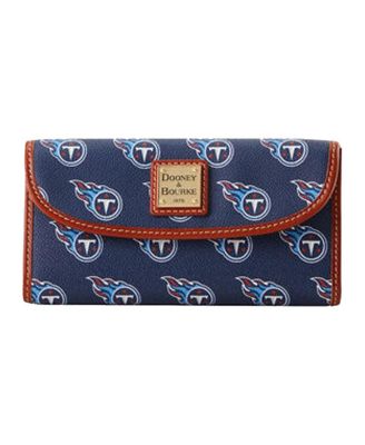 Dooney & Bourke
