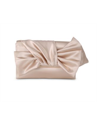 Jewel Badgley Mischka