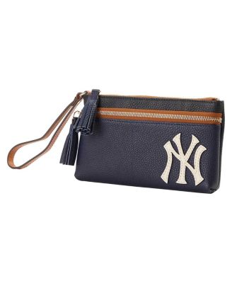 Dooney & Bourke